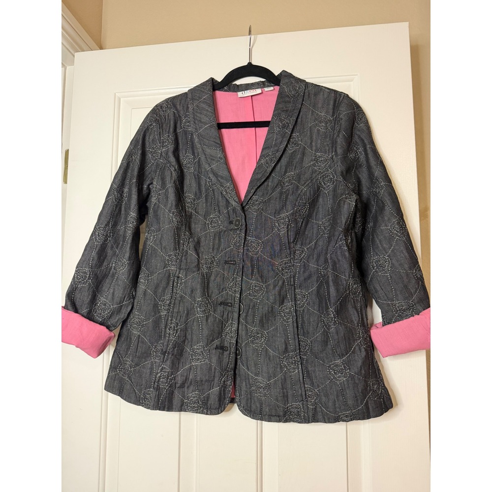 Denim & Co Rose Embroidered Denim Blazer Jacket Dark Wash Pink Lining Medium